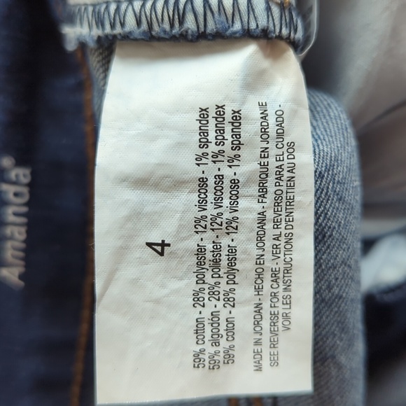 NWT Gloria Vanderbilt Amanda All-Around Slimming Classic Rise Capri Jeans 4 Blue - Picture 10 of 16